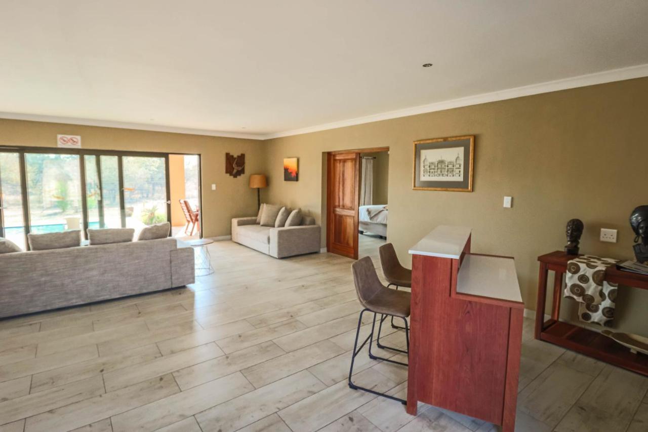 Golden Impalas Bush Resort Hammanskraal Bagian luar foto