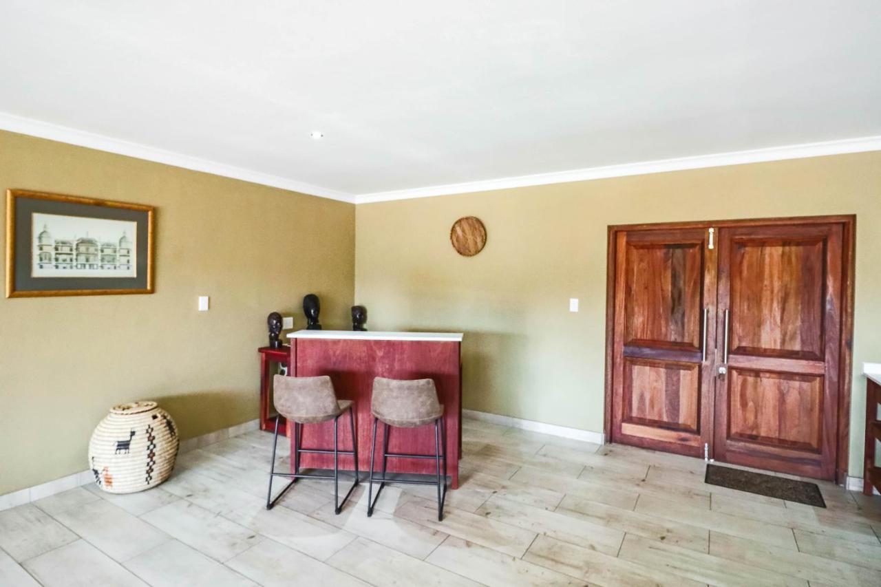 Golden Impalas Bush Resort Hammanskraal Bagian luar foto