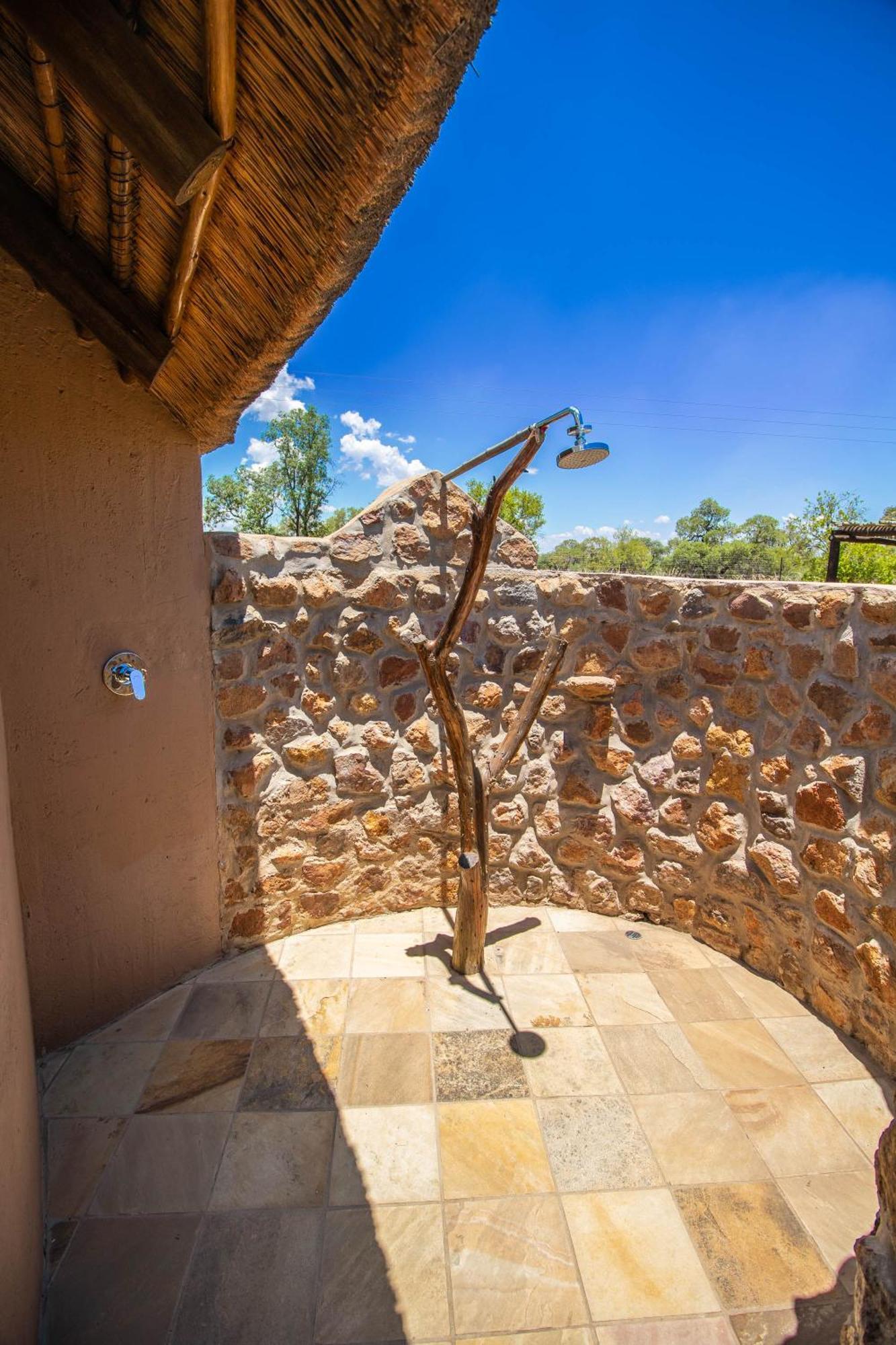 Golden Impalas Bush Resort Hammanskraal Bagian luar foto
