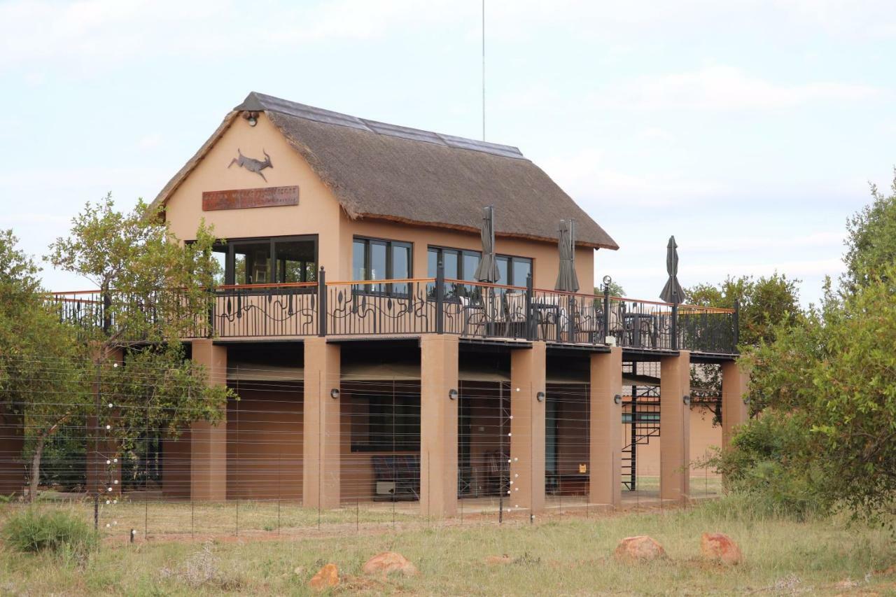 Golden Impalas Bush Resort Hammanskraal Bagian luar foto